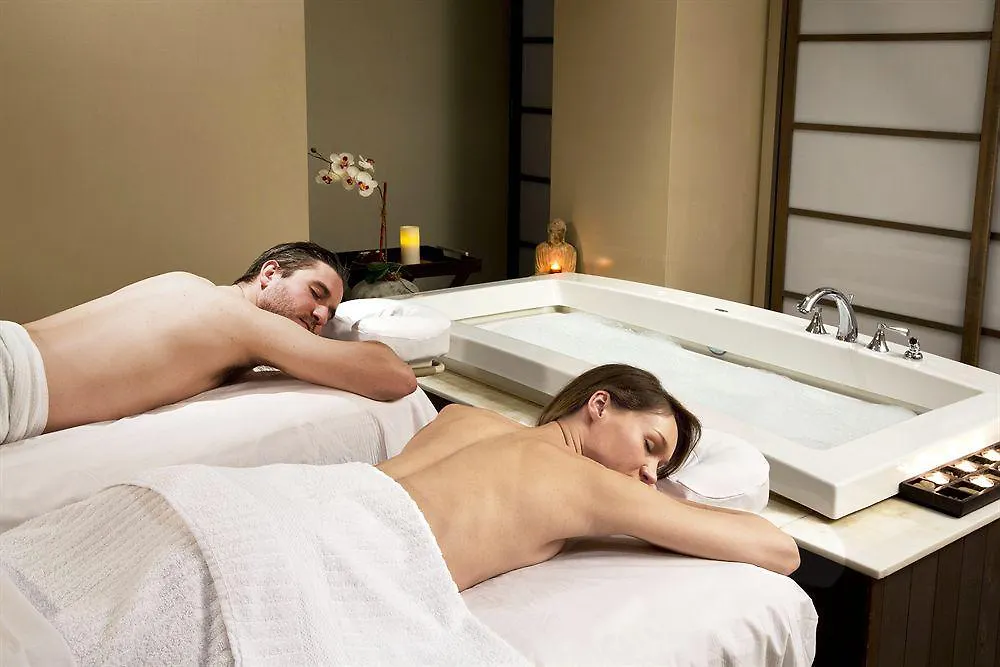 ****  Executive Hotel Cosmopolitan Toronto Canada